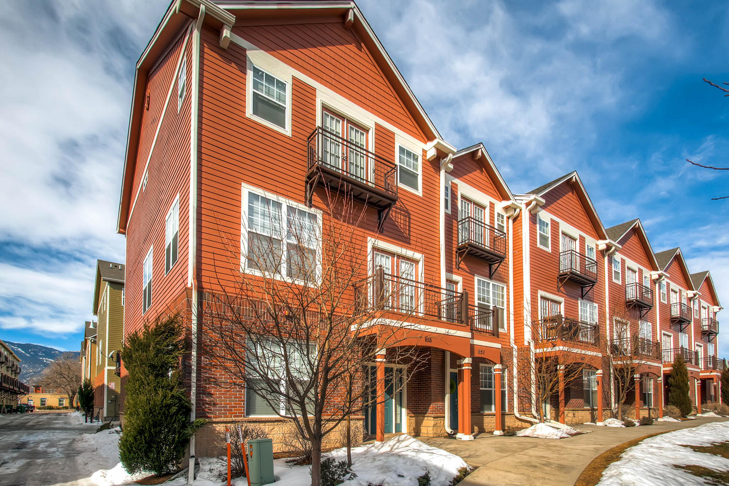 Downtown Colorado Springs Luxury Furnished Town Home Premier Furnished Housing